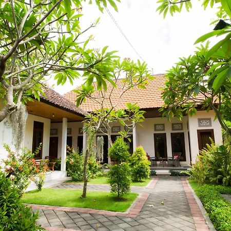 Manda Homestay Sanur Exteriör bild